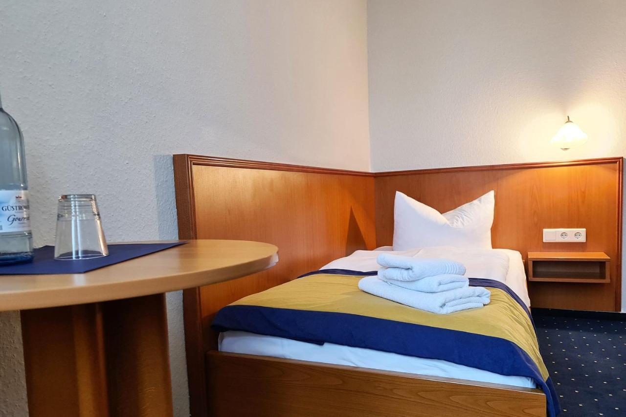 Hotel Zur Traube Kuehlungsborn Exterior photo